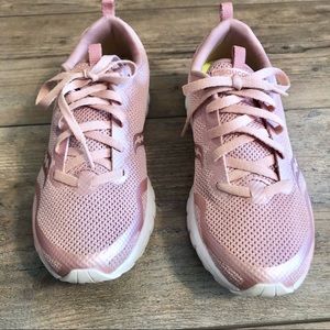 Women's Saucony Liteform Running Shoes 9